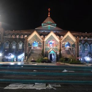 Tarawih di Maslid Al Markaz Dipimpin 3 Imam dan 152 Penceramah Selama Ramadan