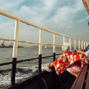 Cara Ampuh Mencegah Mabuk Laut: Tips Mudik Naik Kapal yang Aman dan Nyaman