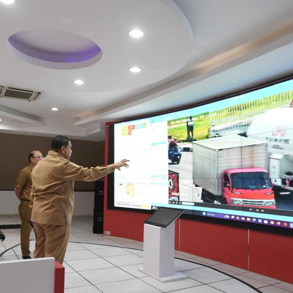 War Room untuk Optimalisasi Keamanan Melalui CCTV