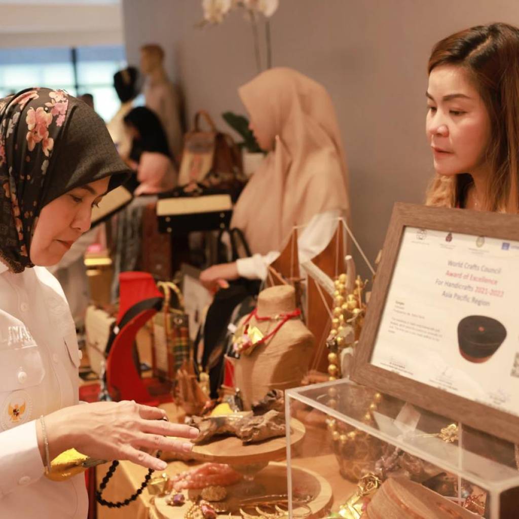 Aliyah Mustika Dorong Kreativitas Perempuan Melalui Creators Lab