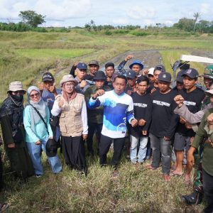Bupati Serahkan Bantuan Benih Padi Ciherang untuk Dukung Brigade Pangan