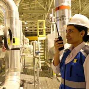 Srikandi PLN, Perempuan Hebat yang Menerangi Negeri