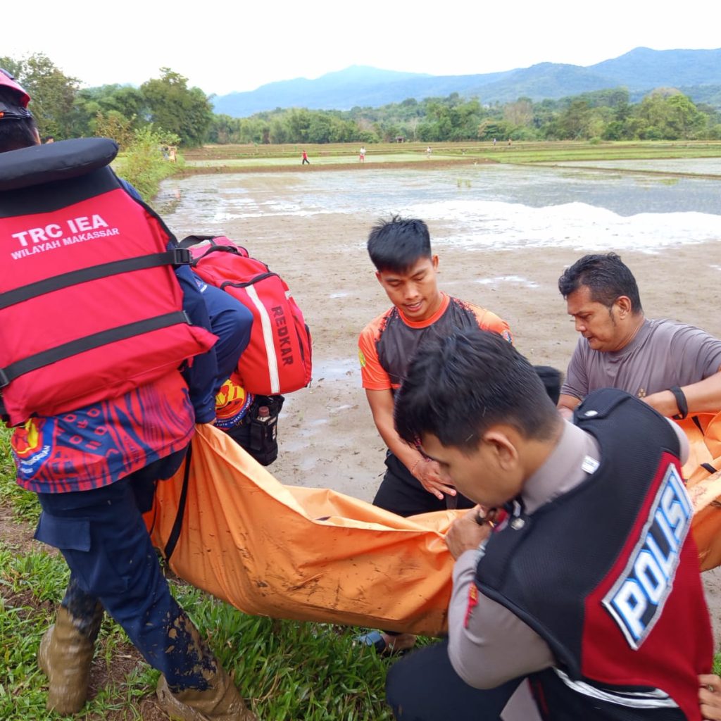 Tenggelam di Sungai Savana, Mahasiswi Ditemukan Tidak Bernyawa