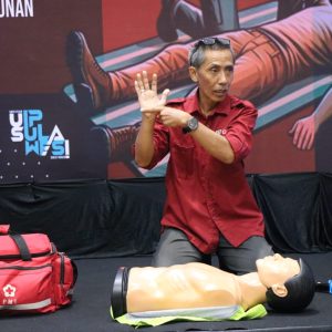 PLN UIP Sulawesi Utamakan Keselamatan Kerja Melalui Simulasi Penanggulangan Bencana dan Pertolongan Pertama