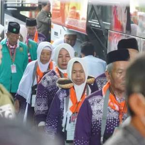 Kloter 1 Embarkasi Makassar Telah Berangkatkan 393 Jemaah