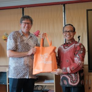 Unhas dan NUS College Perkuat Kolaborasi Global Melalui Program GEx Sulawesi 2024