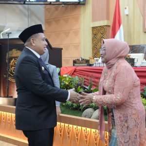 Prof. Dr. Apiaty K. Amin Syam Dilantik sebagai PAW DPRD Makassar, Munafri: Ini Mandat Rakyat yang Harus Dijaga
