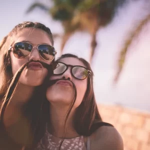 14 Cara Cepat & Aman Hilangkan Kumis di Wajah Wanita