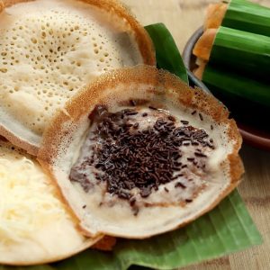 Buat Pakai Teflon, Cicipi Resep Serabi Solo yang Lembut & Lentur Ini