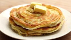 Buat Camilan di Rumah, Yuk Coba Resep Roti Maryam Cokelat