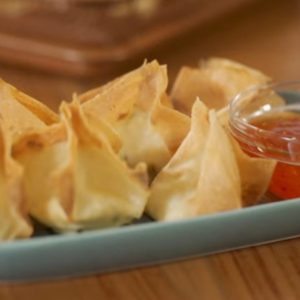 Resep Crab Rangoon, Pangsit Goreng Isi Crab Stick & Cream Cheese
