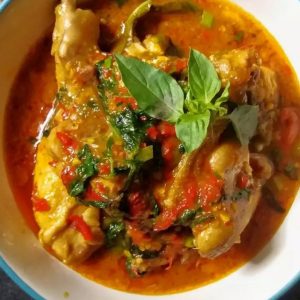Ayam Woku Kemangi, Lauk Pedas Khas Manado