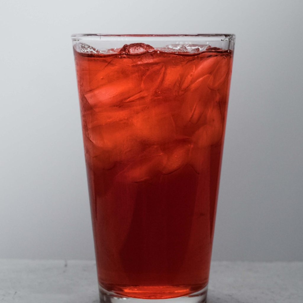 2 Resep Es Teh Segar untuk Cuaca Panas