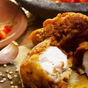 Ayam Goreng Bawang Putih, Renyah dan Harum untuk Makan Siang