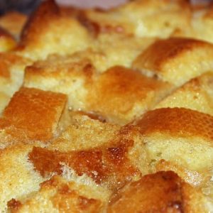 Puding Roti Tawar yang Lembut dan Harum di Mulut