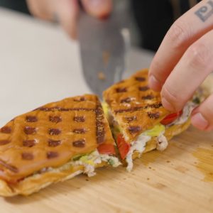 Tunacado Sandwich ala Chef Willgoz, Kombinasi Tuna dan Alpukat