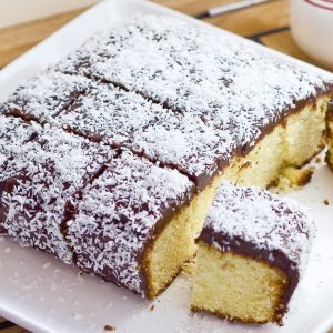 Kue Lamington Khas Australia, Bolu Cokelat dan Kelapa yang Lezat