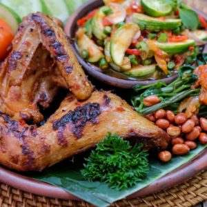Ayam Taliwang Khas Lombok, Kaya Rempah dan Pedas