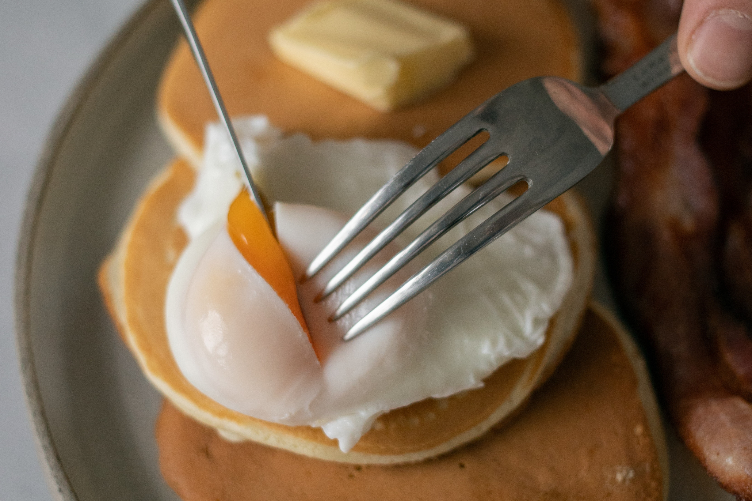 Ilustrasi poached egg. (Sumber foto: Pexels/Monstera)