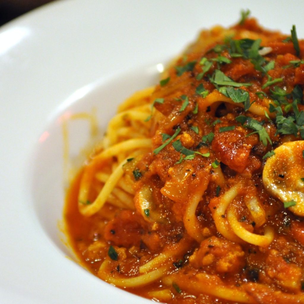 Spageti Goreng Saus Arrabiata, Pasta Pedas yang Lezat dan Bikin Ketagihan