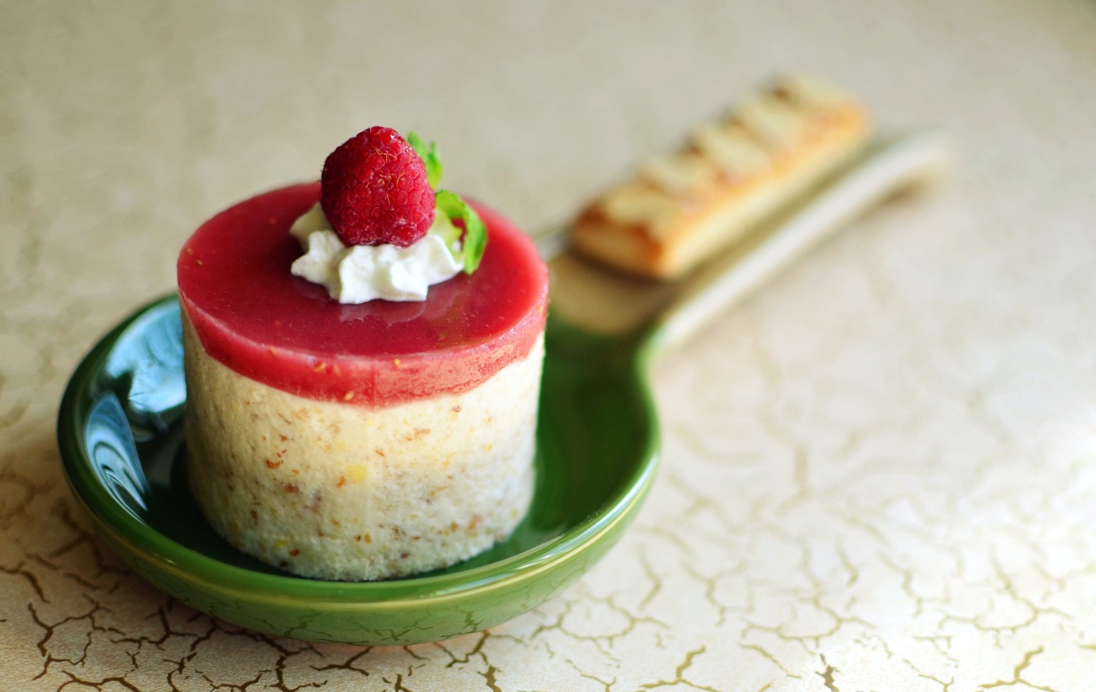 Pudding (sumber gambar: Pexels.com/Na Urchin)