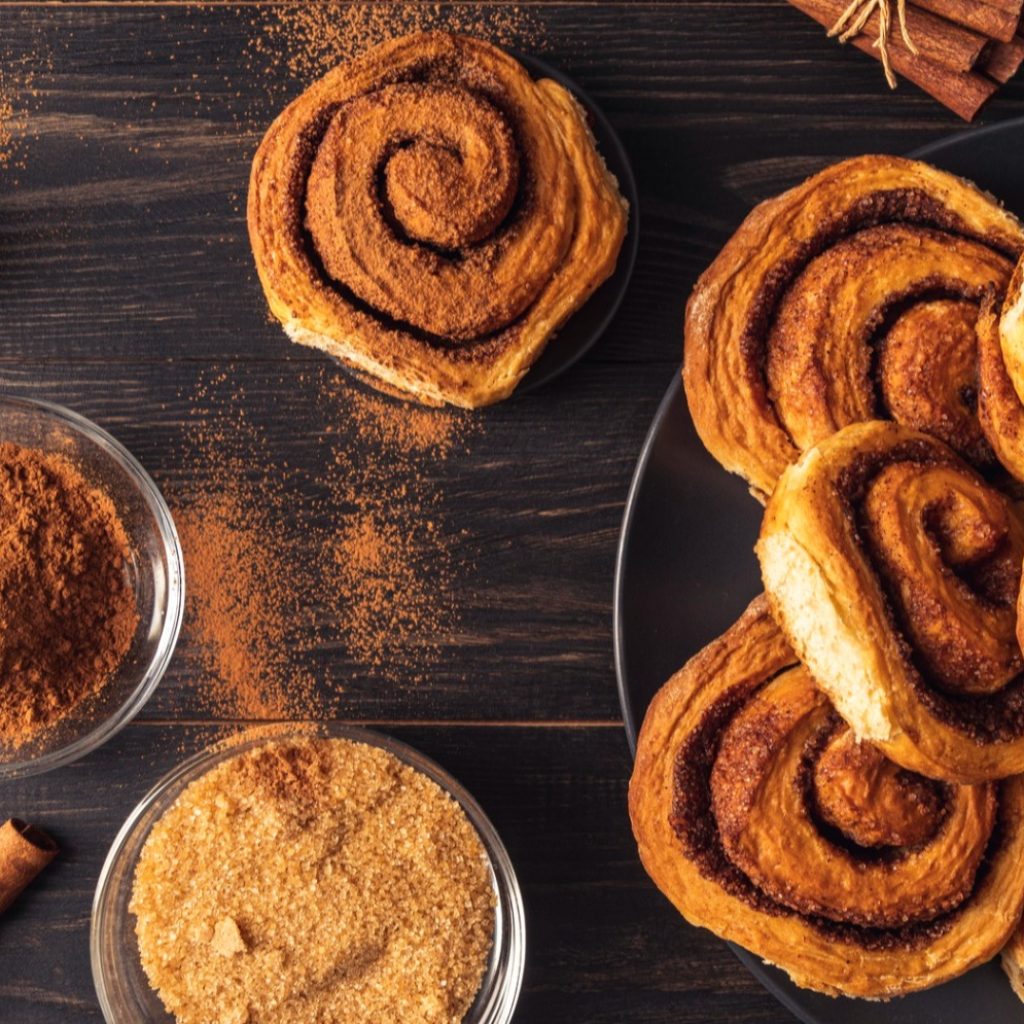Cinnamon Roll, Roti Lembut dengan Aroma Kayu Manis yang Menggugah Selera