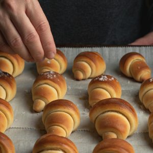 Salt Bread Korea Viral, Roti Gurih Bikin Nagih