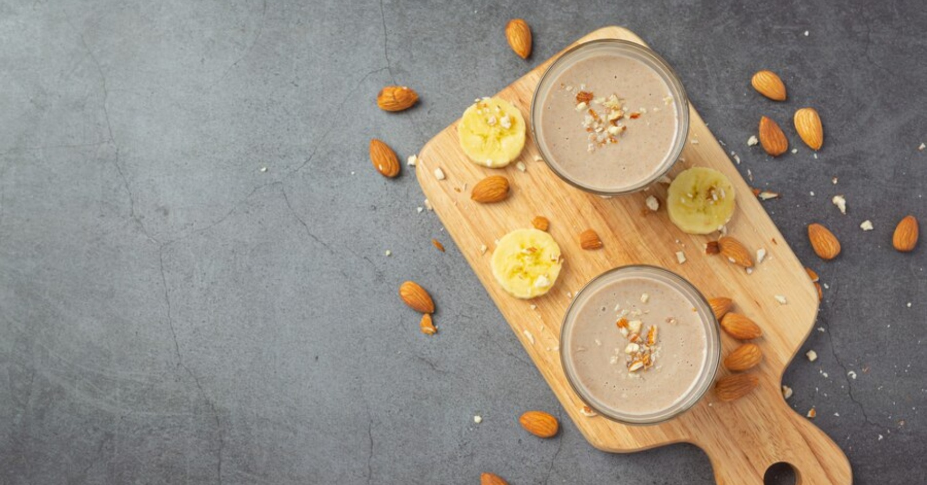 Smoothie coklat almond (Sumber foto: jcomp)