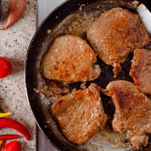 Gepuk Sapi Empuk & Sambal Dadak Khas Sunda, Mantap!