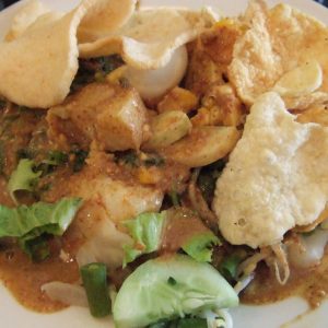 Saus Kacang Gado-Gado Gurih & Pedas, Rahasia Lezatnya Ada di Bumbu!