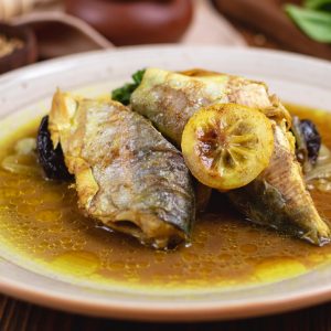 Ikan Bumbu Kuning Kemangi, Menu Akhir Pekan Lezat & Segar
