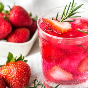 Moktail Stroberi Madu: Minuman Sehat & Segar Tanpa Alkohol