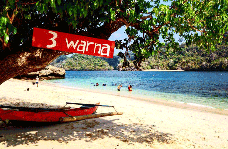 Aktivitas Menarik di Pantai Tiga Warna