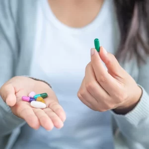 Begini Cara Minum Obat yang Benar Agar Efektif