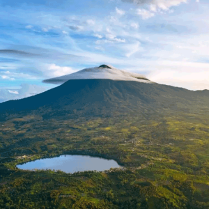 Gunung Masurai: Gunung Mistis yang Mengundang Petualang