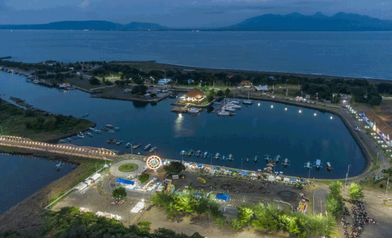 Pantai Boom Banyuwangi