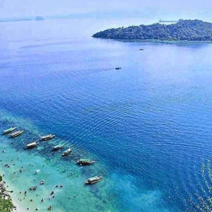 Pantai Mutun Lampung: Destinasi Favorit Keluarga