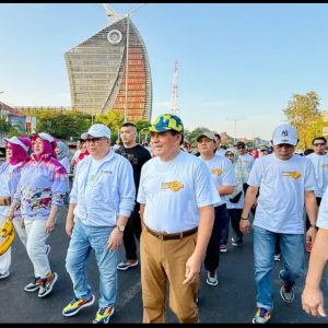 UNM Helat Jalan Sehat dan Minggu Gembira Dies Natalis ke-64 UNM