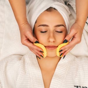 5 Treatment Wajah yang Paling Populer di Klinik Kecantikan