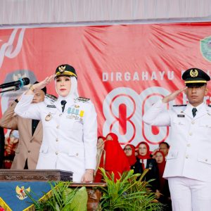 Langit Mendung Iringi Kekhidmatan Upacara HUT ke-80 RI di Barru, Ribuan Warga Tumpah Ruah Saksikan Pengibaran Merah Putih