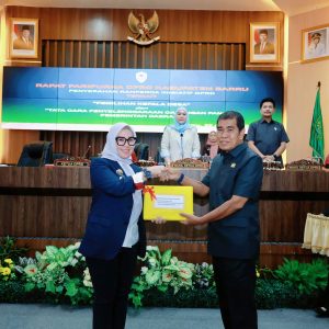 Bupati Barru Sambut Dua Ranperda Inisiatif DPRD: Pilkades Transparan dan Cadangan Pangan Terjamin