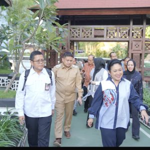 Munafri Temani Titiek Soeharto dan Mentan Amran Sulaiman Nikmati Sunset di Kapal Phinisi