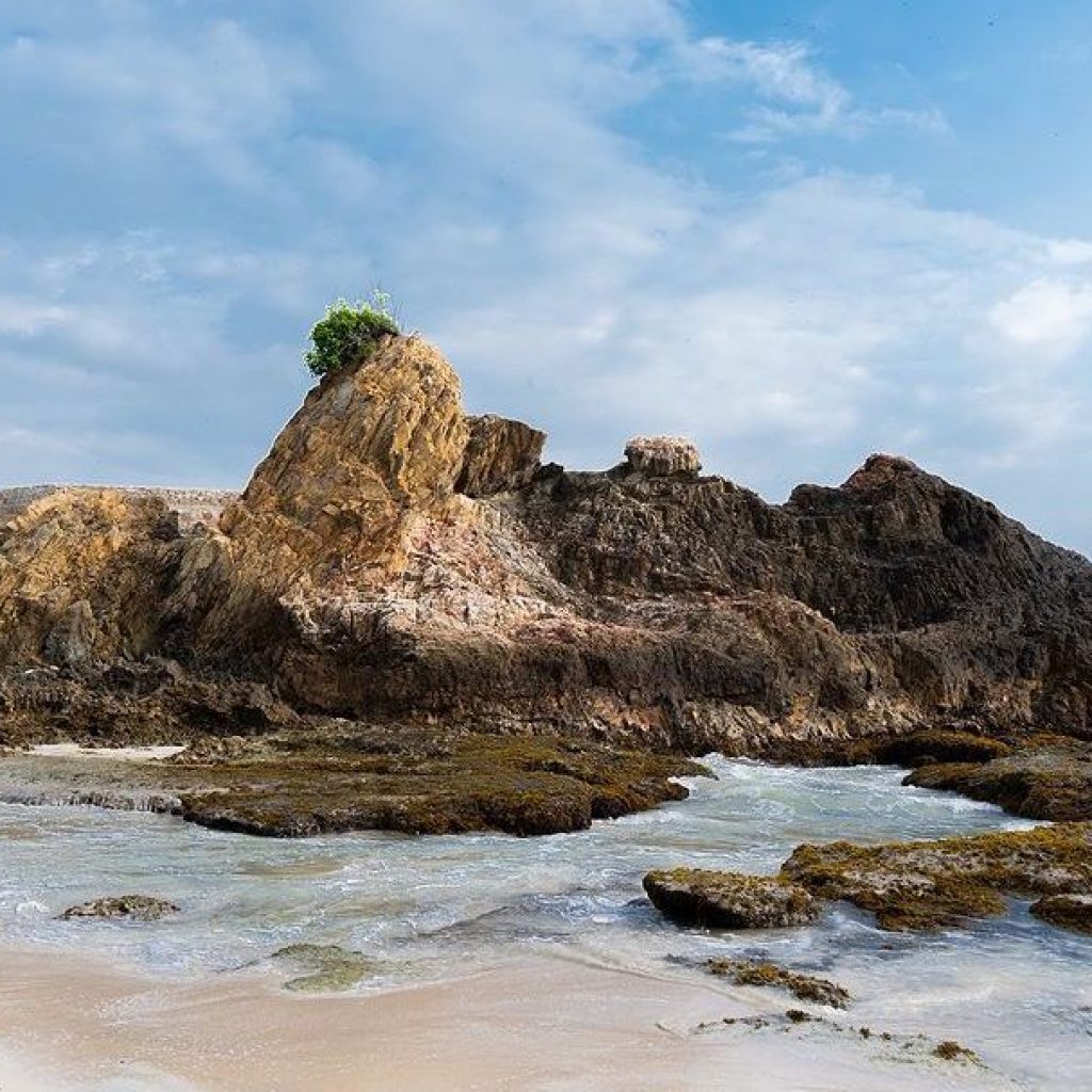 Pantai Marina Lampung Selatan: Liburan Keluarga dengan View Laut Memikat