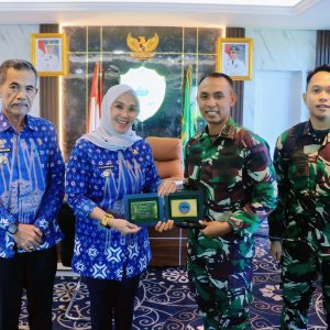 Bupati Barru Terima Audiensi Danyon Arhanud 16/Kostrad, Bahas Latihan Rudal di Polejiwa