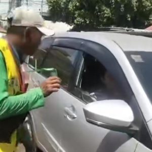 Warga Makassar Mulai Gunakan QRIS untuk Bayar Parkir