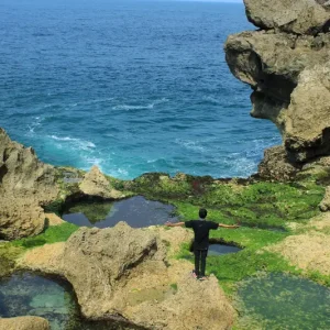 7 Pantai Tersembunyi di Tulungagung yang Wajib Masuk Bucket List