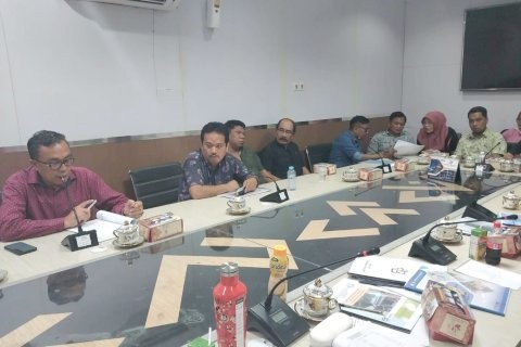 DPRD Makassar Desak Perusda Terapkan Sistem Pembayaran Nontunai untuk Efisiensi