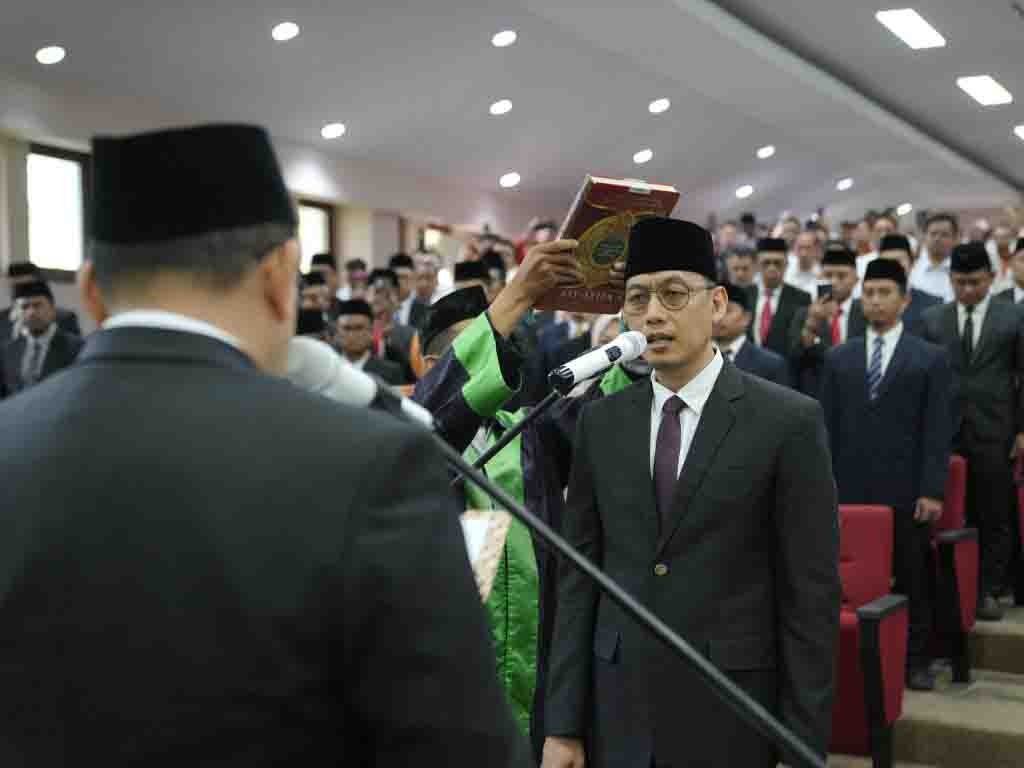 Wali Kota Makassar Lantik Andi Zulkifly sebagai Sekda Definitif, Serukan Kerja Tim