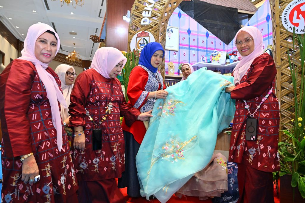 Makassar Harumkan Nama Sulsel di INACRAFT! Aliyah Mustika Ilham Ungkap Rasa Bangga