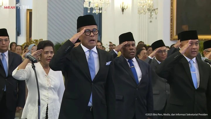 Prabowo Lantik Dony Oskaria Jadi Kepala BP BUMN